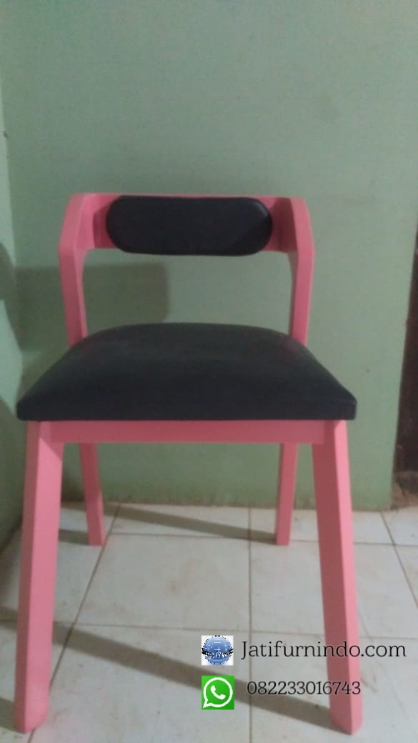 Kursi Cafe Sandar Jok Minimalis, Kursi Cafe Jati Minimalis Modern, kursi cafe murah, kursi cafe klasik, kursi cafe minimalis, kursi rotan, kursi besi, kursi bar, kursi bar industrial, kursi bar rotan, kursi bar minimalis, meja kursi cafe minimalis, meja kursi cafe outdor, kursi cafe jepara, kursi cafe vintage