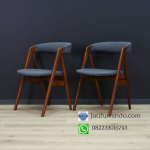 Kursi Cafe Makan Jati Soid Modern, Kursi Cafe Minimalis, kursi cafe murah, kursi cafe klasik, kursi cafe jati minimalis, kursi ayaman, kursi rotan, kursi cafe jati rotan, kursi besi, kursi bar, kursi bar industrial, kursi bar stainlis, kursi bar rotan, kursi bar minimalis, meja kursi cafe minimalis, meja kursi cafe outdor, kursi cafe jepara, kursi cafe vintage