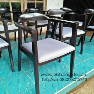 Kursi Cafe Makan Jati Terbaru Minimalis, Kursi Cafe Minimalis, kursi cafe murah, kursi cafe klasik, kursi cafe jati minimalis, kursi ayaman, kursi rotan, kursi cafe jati rotan, kursi besi, kursi bar, kursi bar industrial, kursi bar stainlis, kursi bar rotan, kursi bar minimalis, meja kursi cafe minimalis, meja kursi cafe outdor, kursi cafe jepara, kursi cafe vintage