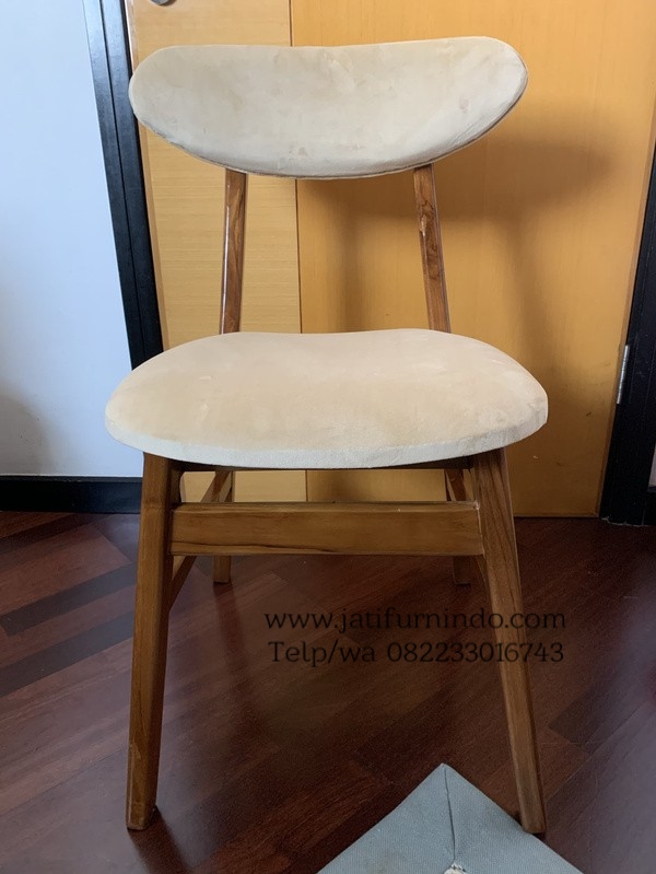 Kursi cafe minimalis, kursi cafe murah, kursi cafe klasik, kursi cafe jati minimalis, kursi ayaman, kursi rotan, kursi cafe jati rotan, kursi besi, kursi bar, kursi bar industrial, kursi bar stainlis, kursi bar rotan, kursi bar minimalis, meja kursi cafe minimalis, meja kursi cafe outdor, kursi cafe jepara, kursi cafe vintage, kursi cafe unik, kursi cafe kayu sungkai